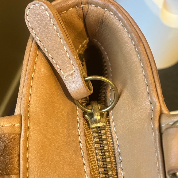 Vintage Coach Bleeker Small Tote Bag 9301 - Picture 6 of 11